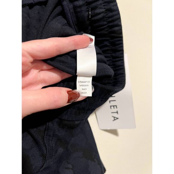 NWT Athleta Camo Farallon Shorts Drawstring Pull On Navy Blue Plus Size 24 - Picture 9 of 14